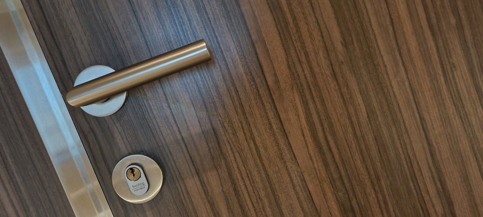 Timber door crack repair — after