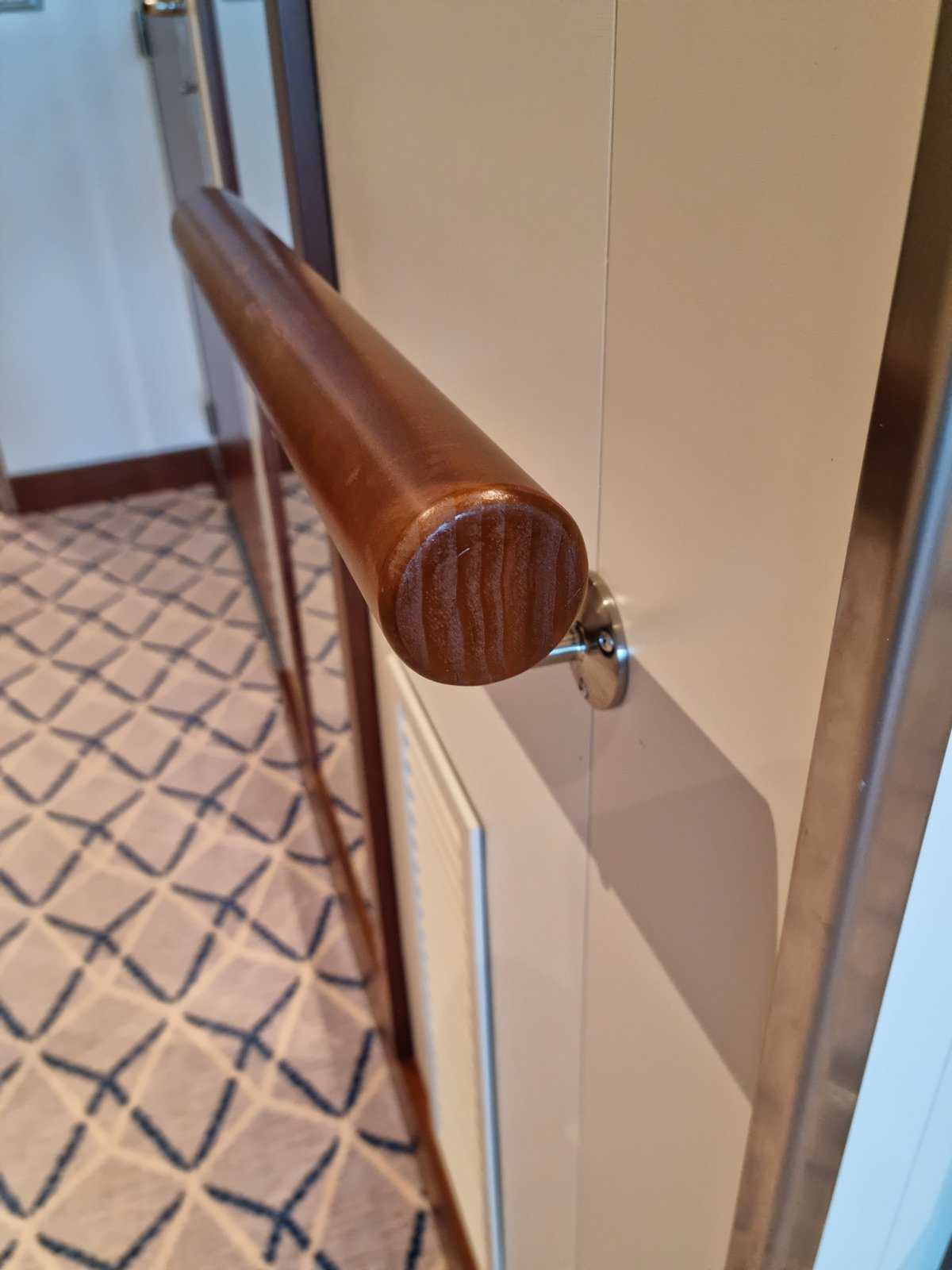 Polished handrail
